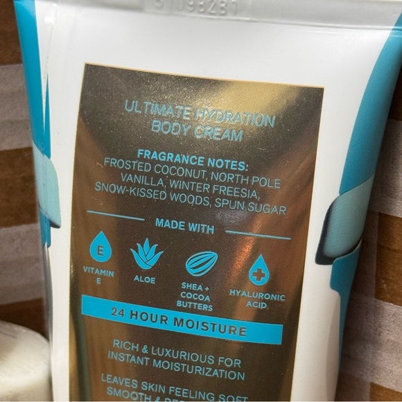 NEW B&BW Frosted Coconut Snowball Fragrance , body cream, body wash and lotion - Picture 3 of 4